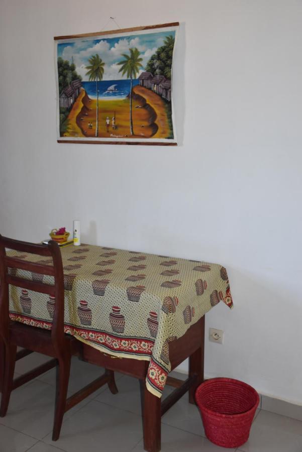 Centre Lucien Botovasoa Bed & Breakfast Antsiranana Екстериор снимка