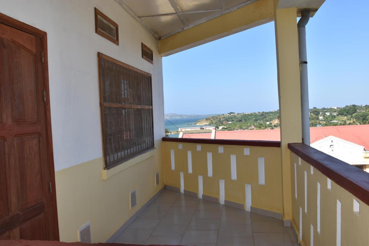 Centre Lucien Botovasoa Bed & Breakfast Antsiranana Екстериор снимка